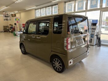 ピクシスメガ Ｇターボ　ＳＡⅢ　4WD