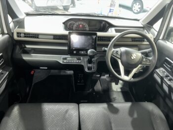 ワゴンR ハイブリッドFX　S　全方位モニター付ディスプレイオーディオ・スズキコネクト　4WD