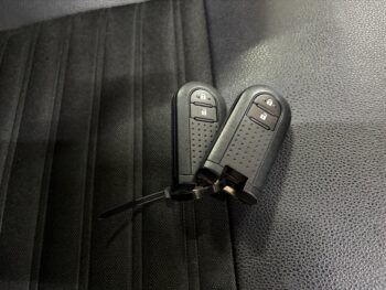 ピクシスジョイ Ｃ Ｇ ＳＡⅢ プライムコレクション　純正ナビ　ＴＶ　バックカメラ 4WD