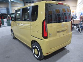 N-BOX ファッションスタイル 未使用車 4WD