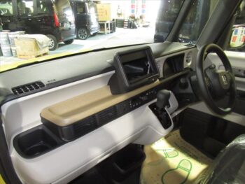 N-BOX ファッションスタイル 未使用車 4WD