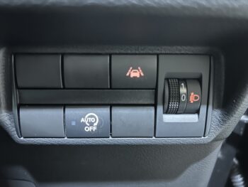 eKワゴン M バックカメラ　4WD