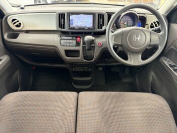 N-ONE スタンダード　ナビ　４WD