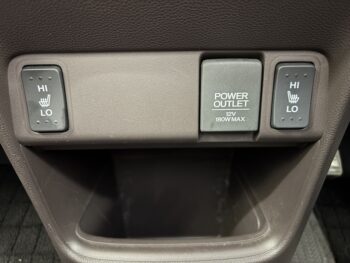 N-ONE スタンダード　ナビ　４WD