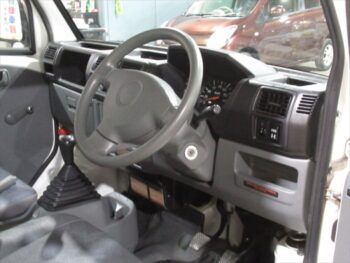 ミニキャブトラック Vタイプ　エアコン　パワステ　付 4WD