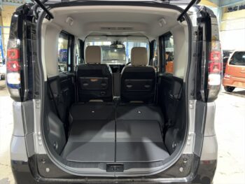 デリカミニ T ターボ プレミアム 現行型 未使用車 4WD