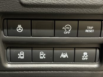 デリカミニ T ターボ プレミアム 現行型 未使用車 4WD