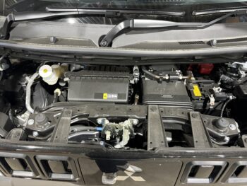 デリカミニ T ターボ プレミアム 現行型 未使用車 4WD