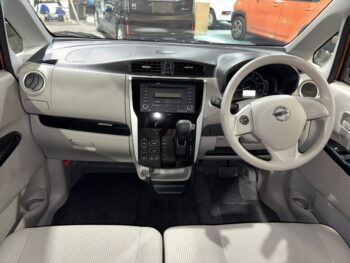 デイズ X　アラウンドビューモニター　後期型　4WD
