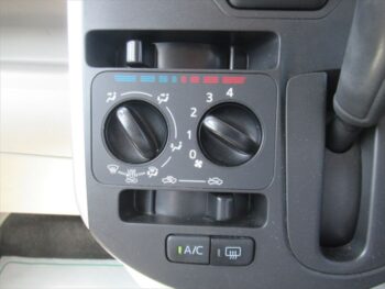 タント L SA 4WD