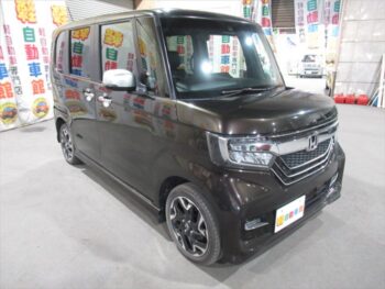 N-BOXカスタム GL　ターボ　ホンダセンシング 4WD