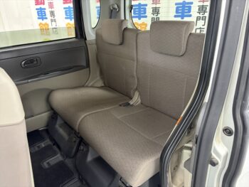 タント L　ナビ・ＴＶ　バックカメラ　4WD