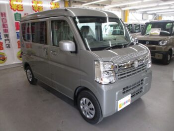 スクラムバン BUSTER 未使用車 4WD