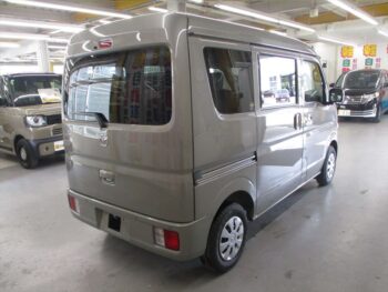 スクラムバン BUSTER 未使用車 4WD