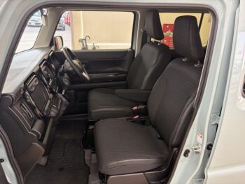 ハスラー ハイブリッドX　ナビ・バックカメラ　４WD