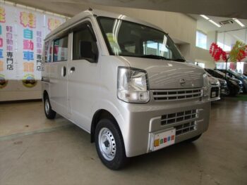 NV100クリッパーバン DX 4WD