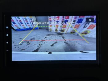 N-BOXカスタム ベースグレード　4WD