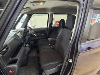 eKクロススペース G　純正ナビ　４WD