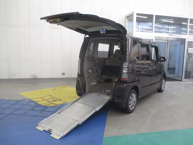 N-BOX+ G・Lパッケージ 車いす仕様車 福祉車両 4WD