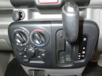 NV100クリッパーバン DX 4WD