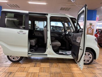 タント Ｘセレクション　ナビ　ＴＶ　バックカメラ 4WD
