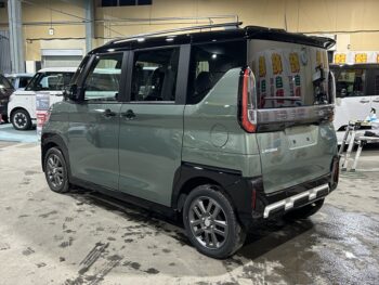 デリカミニ Tプレミアム　ターボ　4WD