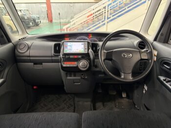 タントカスタム Vセレクションターボ　4WD