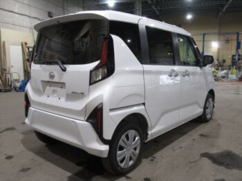 ムーヴ X　未使用車　4WD