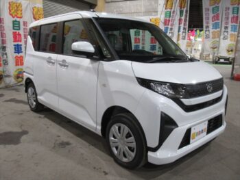 ムーヴ X　未使用車　4WD