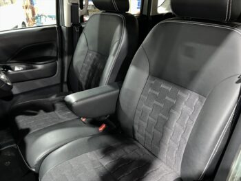 デリカミニ Tプレミアム　ターボ　4WD