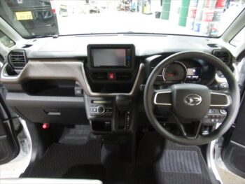 ムーヴ X　未使用車　4WD