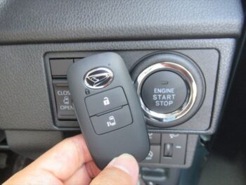 ムーヴ X 未使用車 4WD