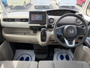N-BOX G・Lホンダセンシング バックカメラ 4WD