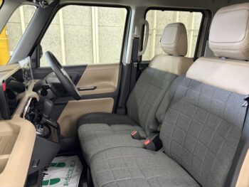 デリカミニ G プレミアム デリマルパッケージ 未使用車 4WD