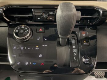 デリカミニ G プレミアム デリマルパッケージ 未使用車 4WD