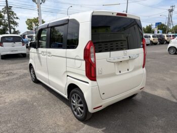 N-BOX G・Lホンダセンシング バックカメラ 4WD