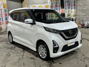 デイズ ハイウェイスター　X　アラウンドビューモニター 4WD