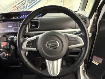 タントカスタム RS　ターボ　トップエディションSAⅡ　純正ナビ・TV　4WD