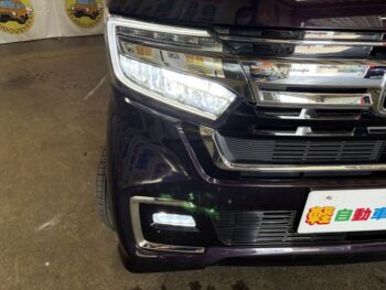 N-BOXカスタム Ｌ　ホンダセンシング　純正８インチナビ・ＴＶ　後期型 4WD