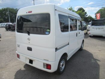 NV100クリッパーバン DX GL セーフティパッケージ 4WD