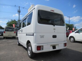 NV100クリッパーバン DX GL セーフティパッケージ 4WD