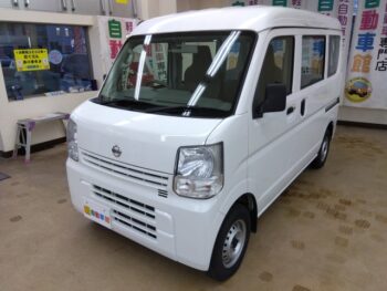 NV100クリッパーバン DX 4WD