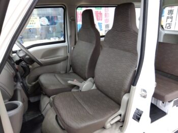 NV100クリッパーバン DX 4WD
