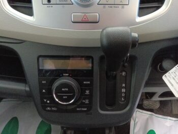 ワゴンR FX　CDプレーヤー装着車 4WD