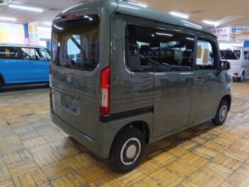 N-VAN +STYLE FUN 未使用車 4WD