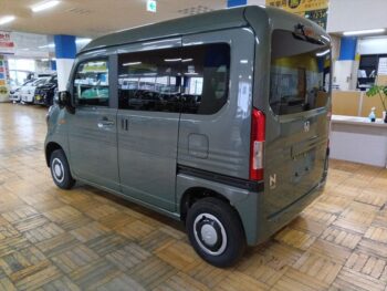 N-VAN +STYLE FUN 未使用車 4WD