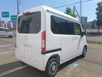 N-VAN +STYLE FUN 未使用車 4WD