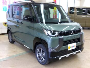 デリカミニ G 未使用車 4WD