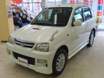 テリオスキッド カスタム　L　ターボ　4WD