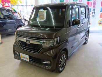 N-BOXカスタム G Lホンダセンシング　4WD